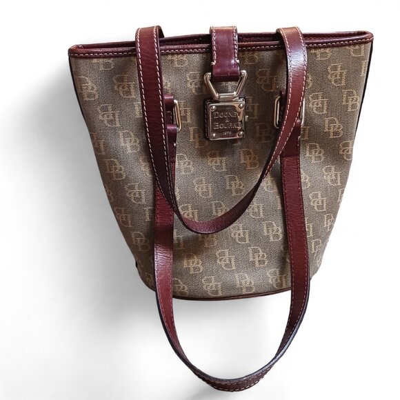 Dooney & Bourke Monogram Jacquard Preppy Style Push Lock Bucket Bag Shoulder Bag - Picture 6 of 13